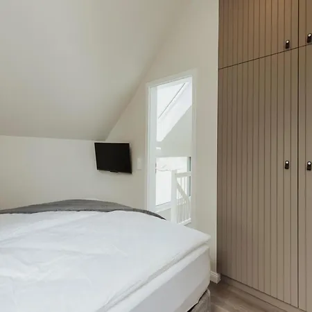 Skandinavisch Eingerichtetes Doppelhaus In * Sagard