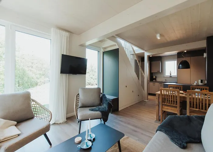 Skandinavisch Eingerichtetes Doppelhaus In Hébergement de vacances