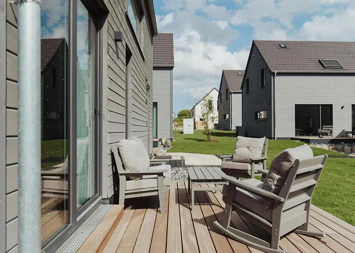 Skandinavisch Eingerichtetes Doppelhaus In Hébergement de vacances *