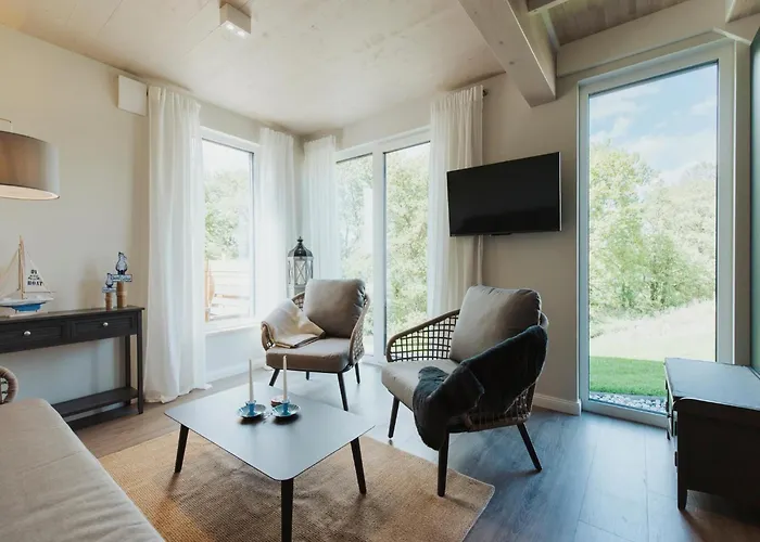 Skandinavisch Eingerichtetes Doppelhaus In Hébergement de vacances